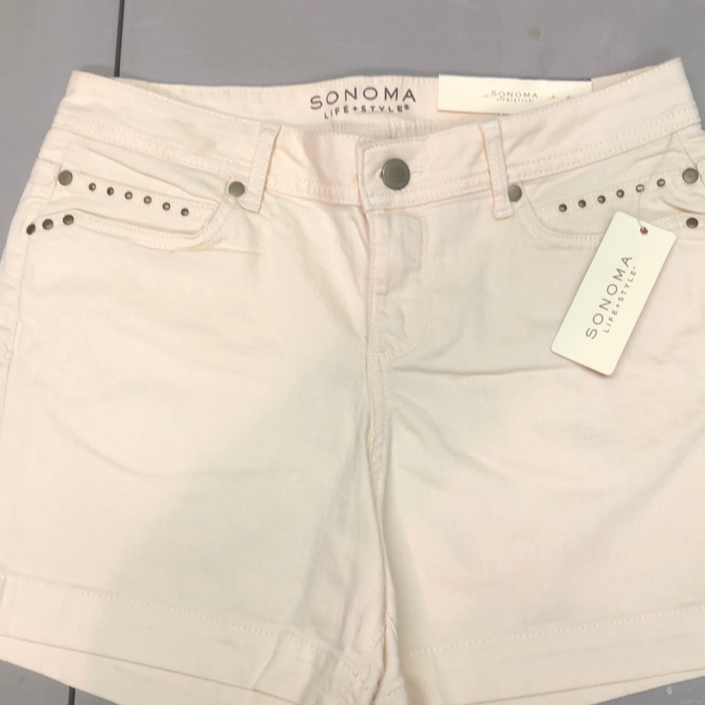 NWT women’s shorts - light yellow